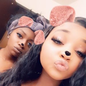 Meet your Posher, Zia